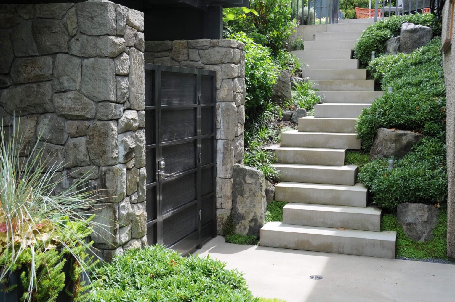High end landscape construction by Fossil Landscape Construction in Vancouver BC featuring refined outdoor spaces, detailed craftsmanship and timeless design.