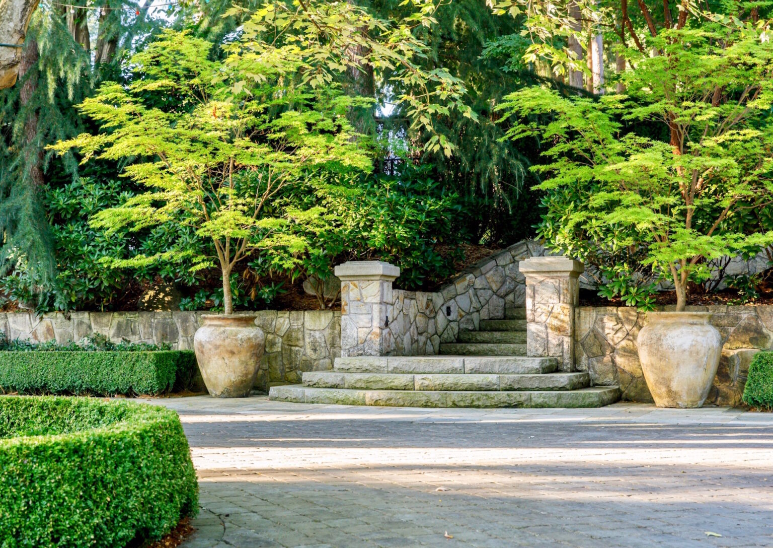 High end landscape construction by Fossil Landscape Construction in Vancouver BC featuring refined outdoor spaces, detailed craftsmanship and timeless design.