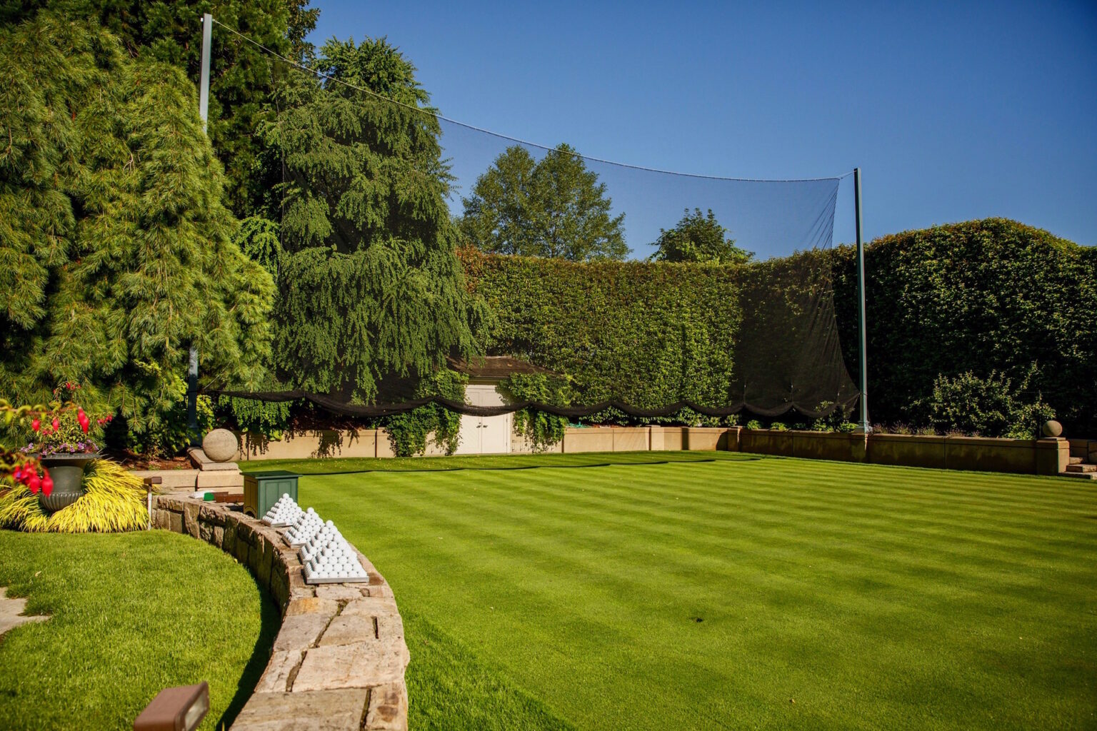 High end landscape construction by Fossil Landscape Construction in Vancouver BC featuring refined outdoor spaces, detailed craftsmanship and timeless design.