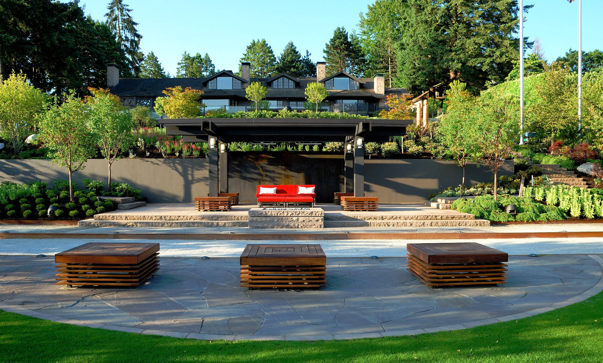 High end landscape construction by Fossil Landscape Construction in Vancouver BC featuring refined outdoor spaces, detailed craftsmanship and timeless design.