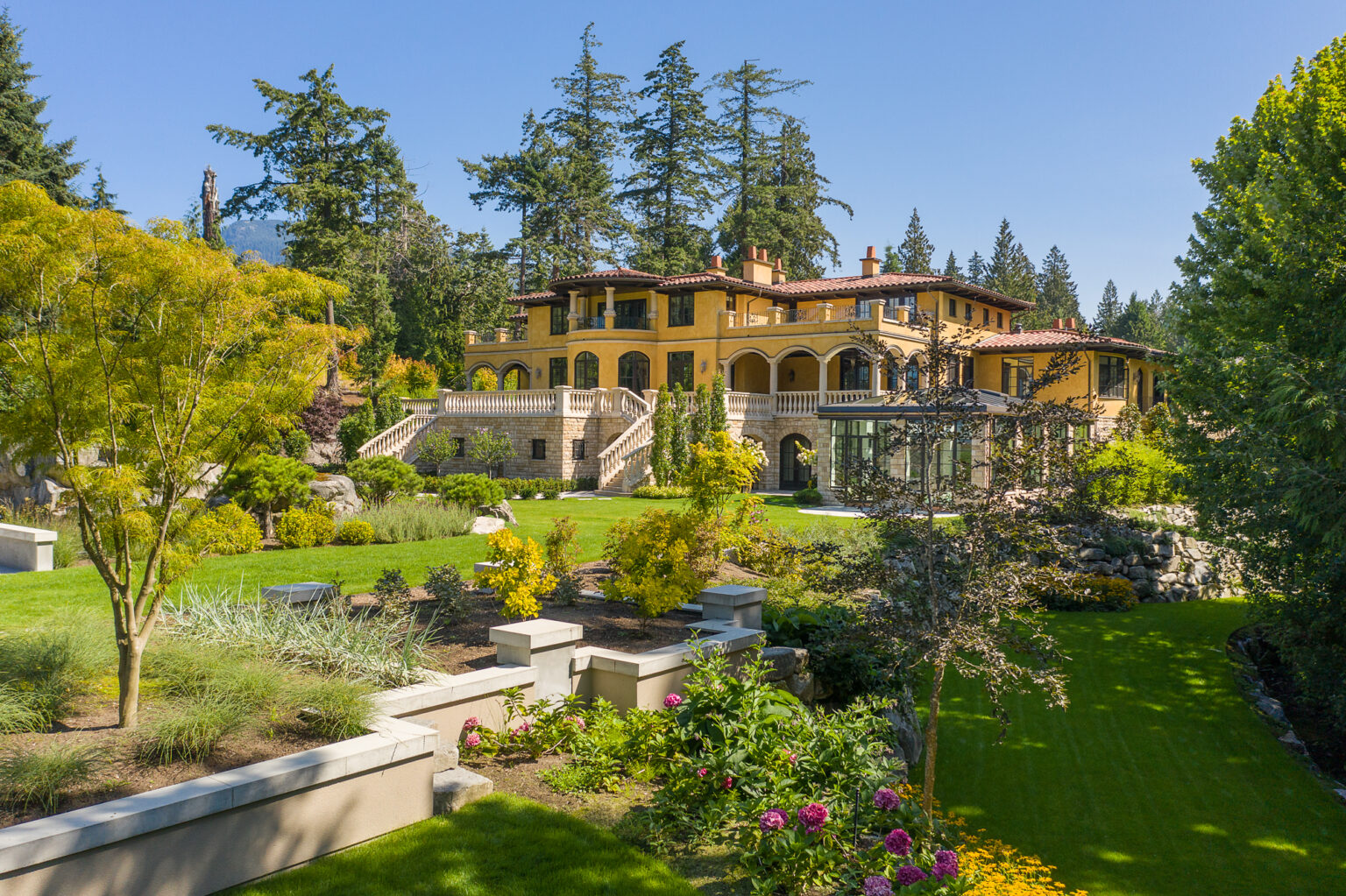 High end landscape construction by Fossil Landscape Construction in Vancouver BC featuring refined outdoor spaces, detailed craftsmanship and timeless design.
