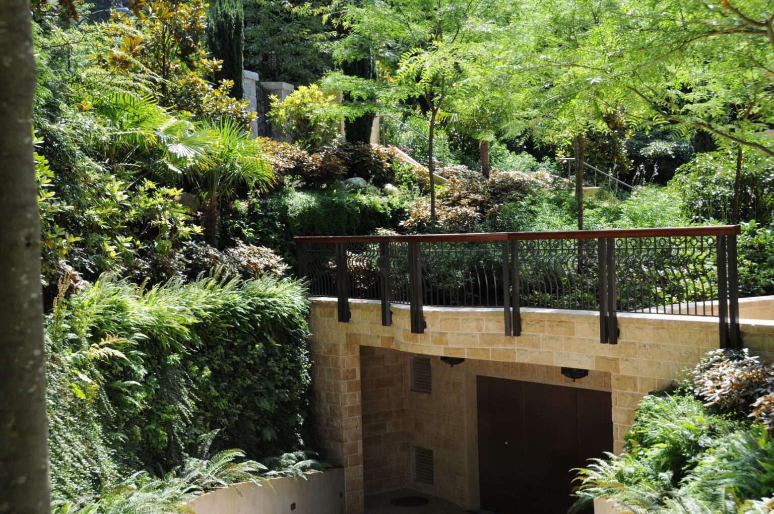 High end landscape construction by Fossil Landscape Construction in Vancouver BC featuring refined outdoor spaces, detailed craftsmanship and timeless design.