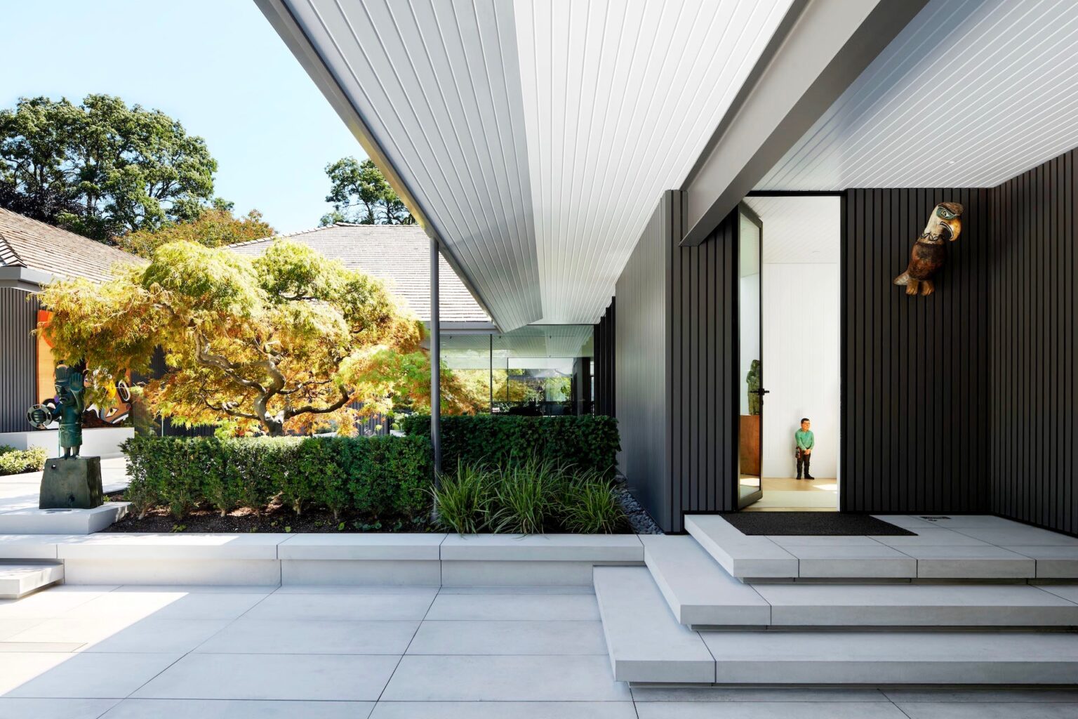 High end landscape construction by Fossil Landscape Construction in Vancouver BC featuring refined outdoor spaces, detailed craftsmanship and timeless design.