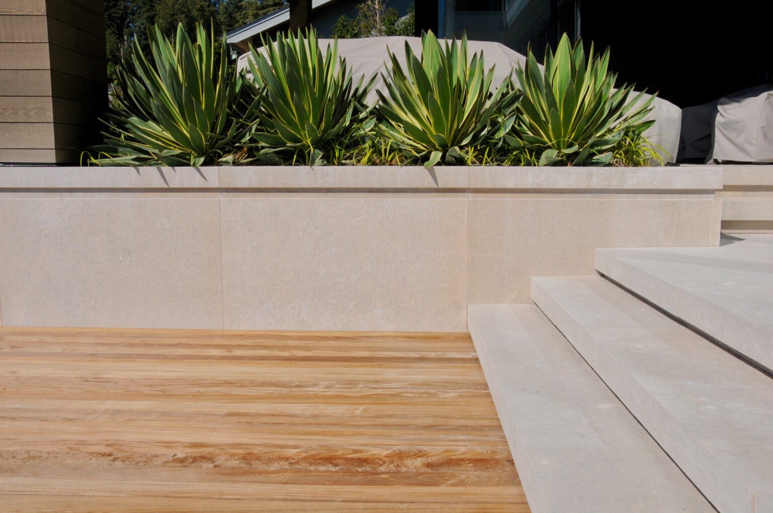 High end landscape construction by Fossil Landscape Construction in Vancouver BC featuring refined outdoor spaces, detailed craftsmanship and timeless design.